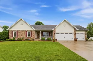 1213 Glen Mor Dr, Shorewood, IL 60404 - Photo 1