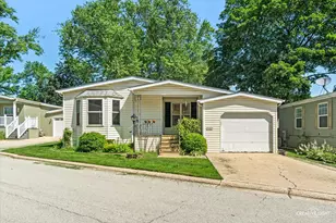 70 Melbrooke Rd, Elgin, IL 60123 - Photo 1