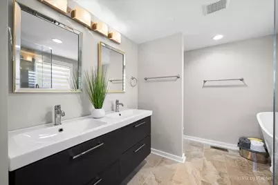2937 N 74th Court, Elmwood Park, IL 60707 - Photo 17