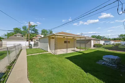 204 Bohland Avenue, Bellwood, IL 60104 - Photo 21