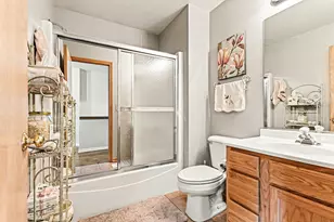 944 Premrose Ct, Romeoville, IL 60446 - Photo 9