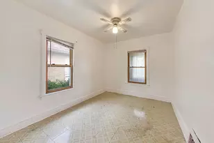 6034 W Berenice Ave, Chicago, IL 60634 - Photo 15