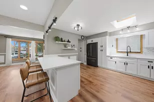 5601 S Sayre Ave, Chicago, IL 60638 - Photo 11