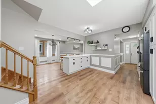 5601 S Sayre Ave, Chicago, IL 60638 - Photo 13