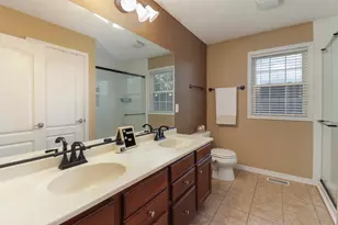 2921 Grey Hawk Dr, Normal, IL 61761 - Photo 23