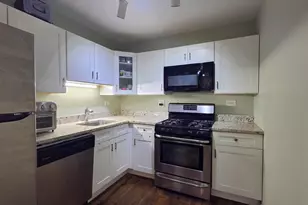 945 E Kenilworth Ave E, Palatine, IL 60074 - Photo 11