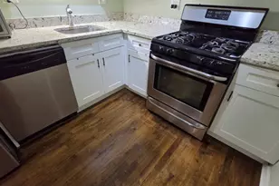 945 E Kenilworth Ave E, Palatine, IL 60074 - Photo 13