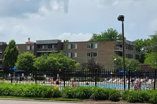 945 E Kenilworth Ave E, Palatine, IL 60074 - Photo 25