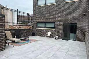 880 N Milwaukee Ave, Chicago, IL 60642 - Photo 17
