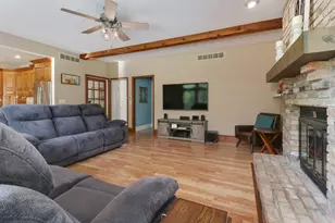 3010 Thornwood Ln, Bloomington, IL 61704 - Photo 17