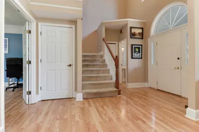 3010 Thornwood Lane, Bloomington, IL 61704 - Photo 3