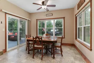 3010 Thornwood Ln, Bloomington, IL 61704 - Photo 11
