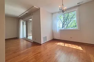 440 Raintree Ct, Glen Ellyn, IL 60137 - Photo 11