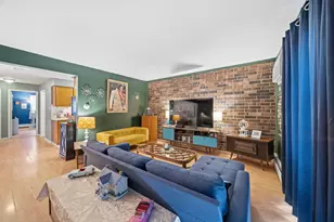 9812 Sayre Ave, Chicago Ridge, IL 60415 - Photo 3
