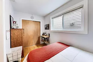 2245 W Melrose St, Chicago, IL 60618 - Photo 39