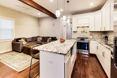 2245 W Melrose Street, Chicago, IL 60618 - Photo 9