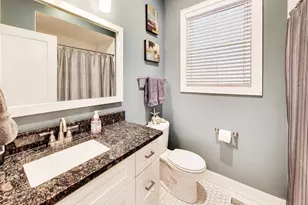 2245 W Melrose St, Chicago, IL 60618 - Photo 17