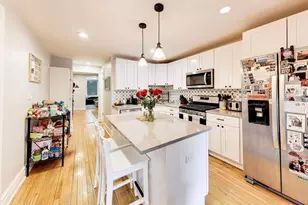 2245 W Melrose St, Chicago, IL 60618 - Photo 33