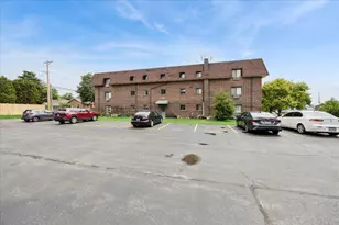 4944 Douglas Rd, Downers Grove, IL 60515 - Photo 17