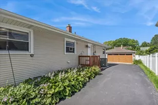 912 N Kaspar Ave, Arlington Heights, IL 60004 - Photo 19