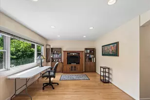 912 N Kaspar Ave, Arlington Heights, IL 60004 - Photo 5