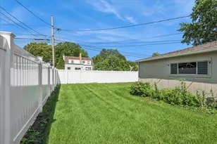 912 N Kaspar Ave, Arlington Heights, IL 60004 - Photo 17