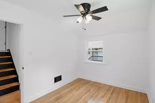 11401 S Whipple St, Merrionette Park, IL 60803 - Photo 19
