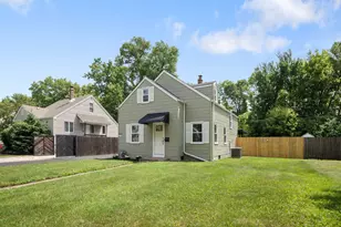 11401 S Whipple St, Merrionette Park, IL 60803 - Photo 3