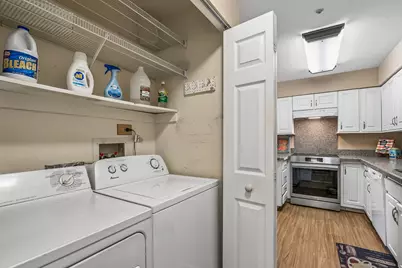 207 Rivershire Lane #207, Lincolnshire, IL 60069 - Photo 11
