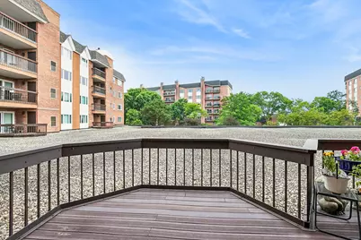 207 Rivershire Lane #207, Lincolnshire, IL 60069 - Photo 17