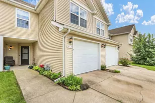 3413 Stoneway Ct, Champaign, IL 61822 - Photo 3