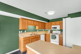 3413 Stoneway Ct, Champaign, IL 61822 - Photo 9