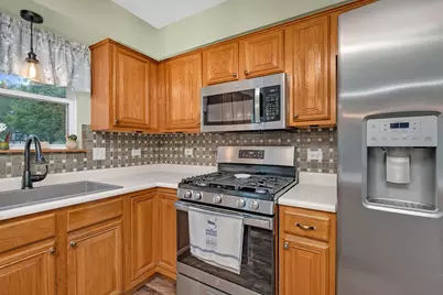 1915 Somerset Court, Romeoville, IL 60446 - Photo 11