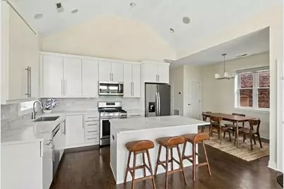 5945 N Campbell Avenue #3, Chicago, IL 60659 - Photo 9