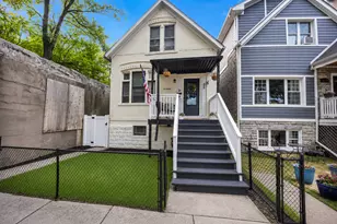 437 W 44th Pl, Chicago, IL 60609 - Photo 1