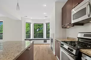809 W Bradley Pl, Chicago, IL 60613 - Photo 11