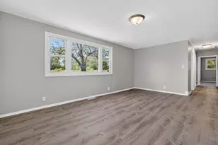 1607 S Joliet St, Joliet, IL 60436 - Photo 3