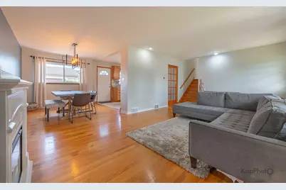 8142 W Lyons Street, Niles, IL 60714 - Photo 7