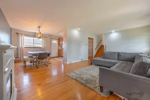 8142 W Lyons St, Niles, IL 60714 - Photo 7
