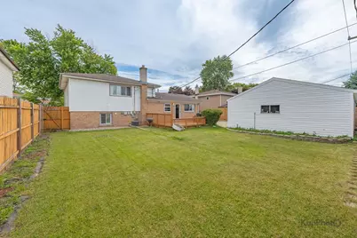 8142 W Lyons Street, Niles, IL 60714 - Photo 27