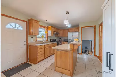 8142 W Lyons Street, Niles, IL 60714 - Photo 9
