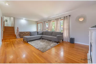 8142 W Lyons Street, Niles, IL 60714 - Photo 3