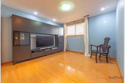 8142 W Lyons Street, Niles, IL 60714 - Photo 13