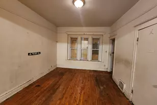 5242 S Sangamon St, Chicago, IL 60609 - Photo 3