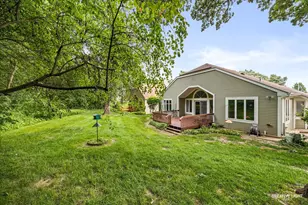 17 White Oak Ln, Elgin, IL 60123 - Photo 37