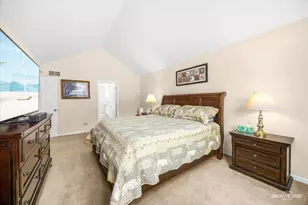 17 White Oak Ln, Elgin, IL 60123 - Photo 19