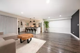 1518 Harbour Ct, Schaumburg, IL 60193 - Photo 9