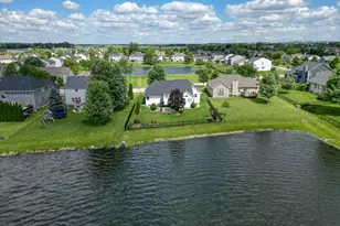 2231 Luther Lowell Ln, Sycamore, IL 60178 - Photo 7