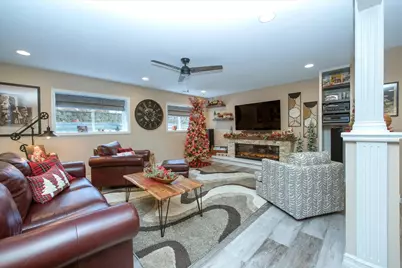 2231 Luther Lowell Lane, Sycamore, IL 60178 - Photo 81