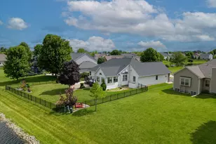 2231 Luther Lowell Ln, Sycamore, IL 60178 - Photo 9